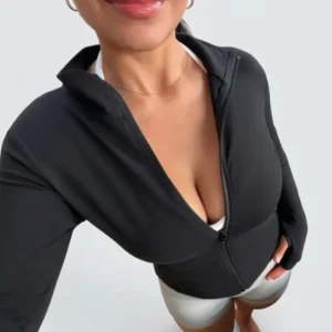 Casaca deportiva para mujer